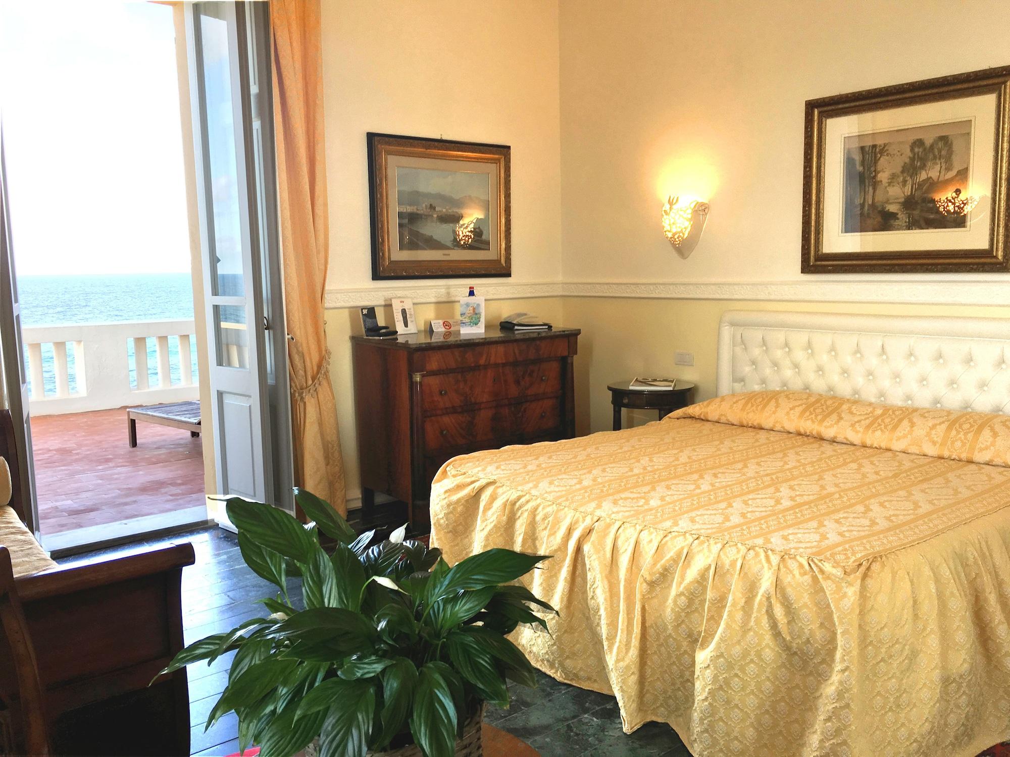 Hotel Tronas & Alghero